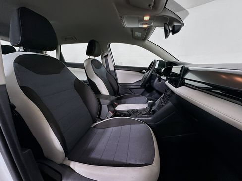 Used 2025 Volkswagen Taos S image 29