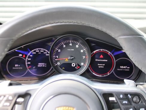 Used 2021 Porsche Cayenne S image 23