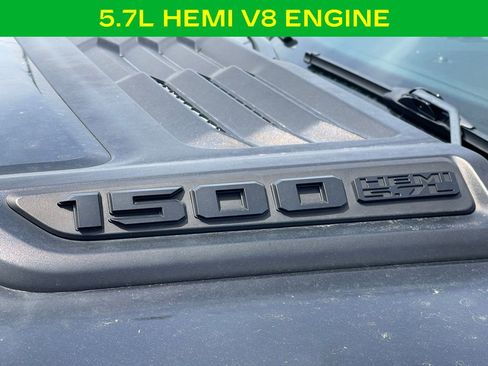 Used 2022 RAM 1500 Laramie AWD/4WD image 9