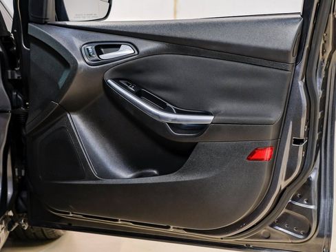 Used 2015 Ford Focus ST image 49