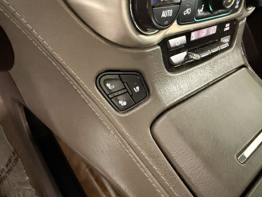 Used 2019 GMC Yukon XL Denali w/ Denali Ultimate Package AWD/4WD image 22