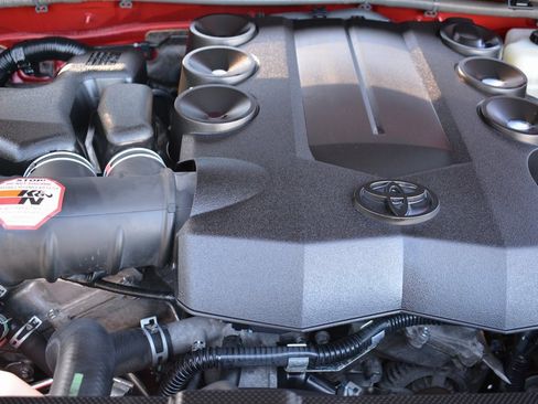 Used 2020 Toyota 4Runner SR5 Premium w/ Moonroof Package image 26