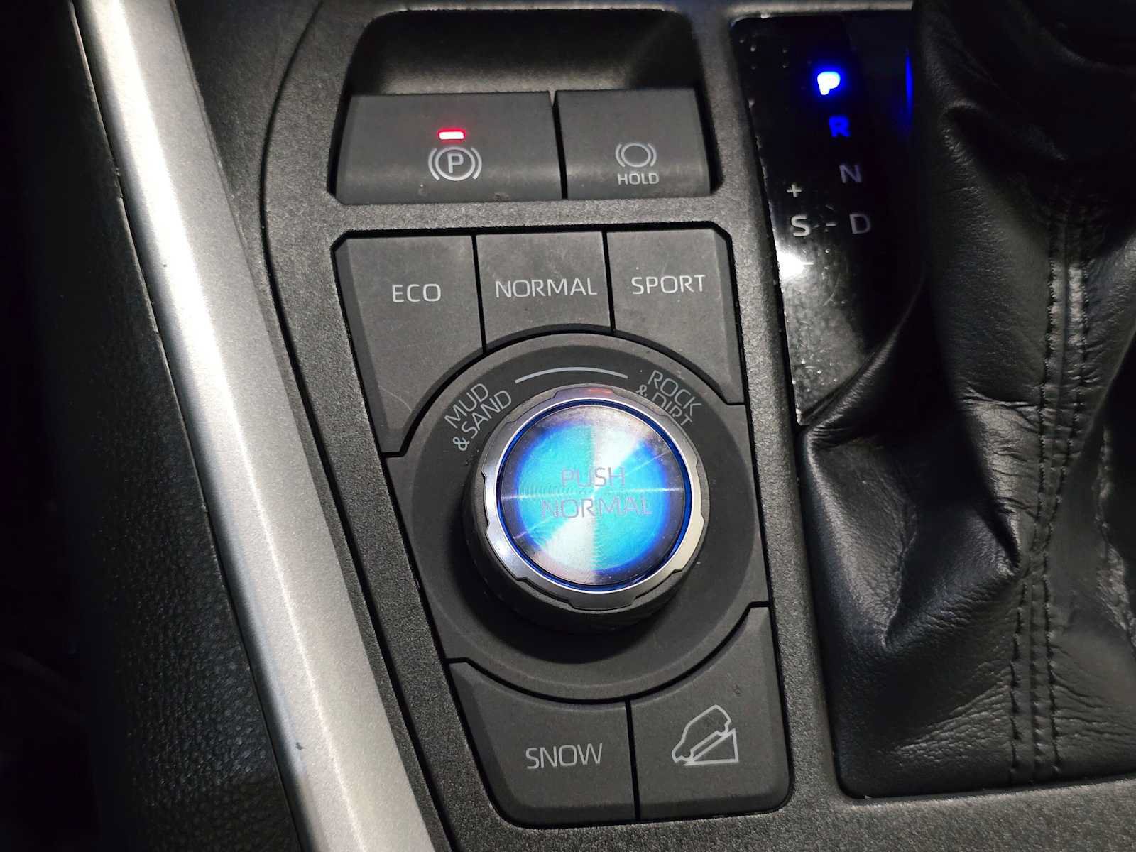 Certified 2023 Toyota RAV4 Limited AWD/4WD image 17