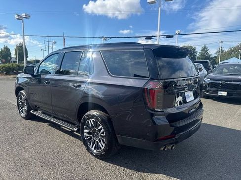 Used 2025 Chevrolet Tahoe Z71 AWD/4WD image 3