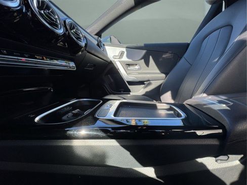 Used 2025 Mercedes-Benz CLA 250 4MATIC image 25