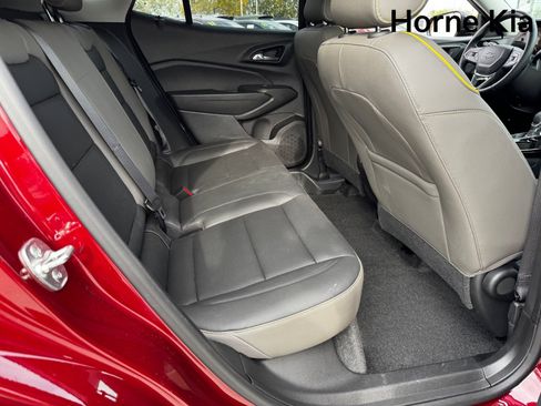 Used 2024 Chevrolet Trax ACTIV w/ Sunroof Package image 28