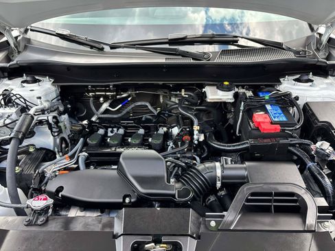 Used 2025 Honda CR-V EX image 11