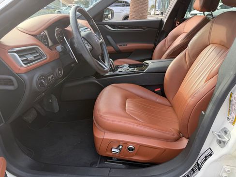 Certified 2022 Maserati Ghibli Modena Q4 image 13