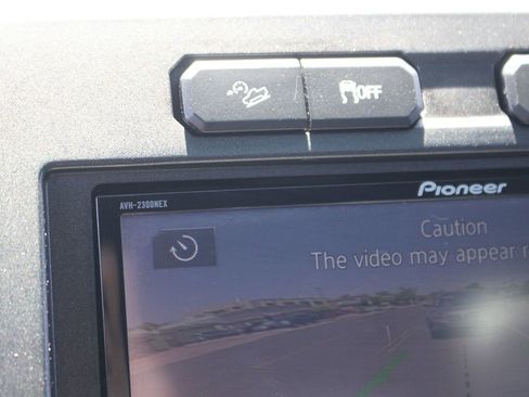 Used 2015 Ford F150 Lariat AWD/4WD image 38