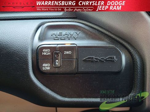 Used 2022 RAM 2500 Big Horn w/ Level C Equiment Group AWD/4WD image 28