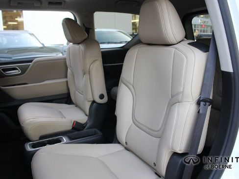 Certified 2026 INFINITI QX80 Pure AWD/4WD image 23