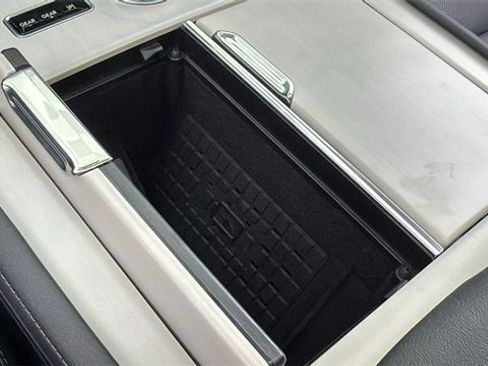 New 2025 Lincoln Navigator L Reserve image 31