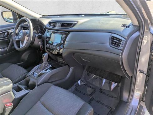 Used 2020 Nissan Rogue S image 22