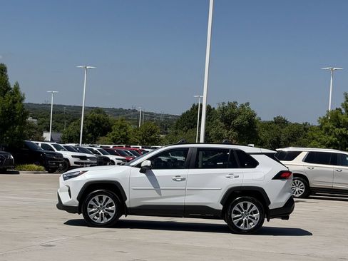 Used 2024 Toyota RAV4 XLE Premium FWD image 3