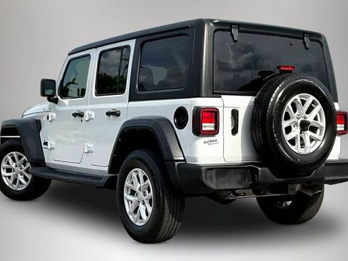 Used 2023 Jeep Wrangler Unlimited Sport AWD/4WD image 5
