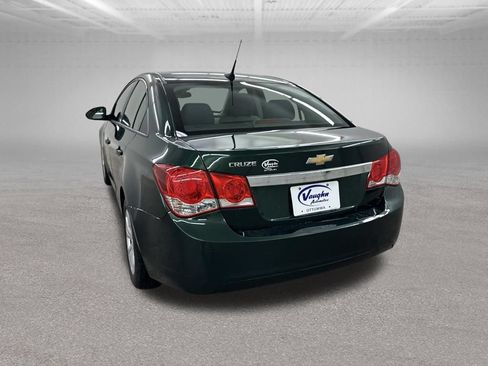 Used 2014 Chevrolet Cruze LS FWD image 10