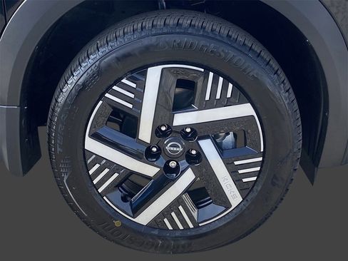 New 2026 Nissan Kicks SV image 6