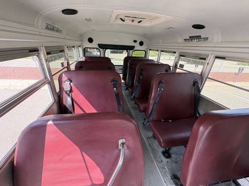 Used 2006 Chevrolet Express 3500 w/ School Bus Package RWD image 15