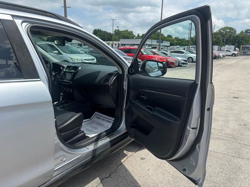 Used 2017 Mitsubishi Outlander Sport GT AWD/4WD image 9