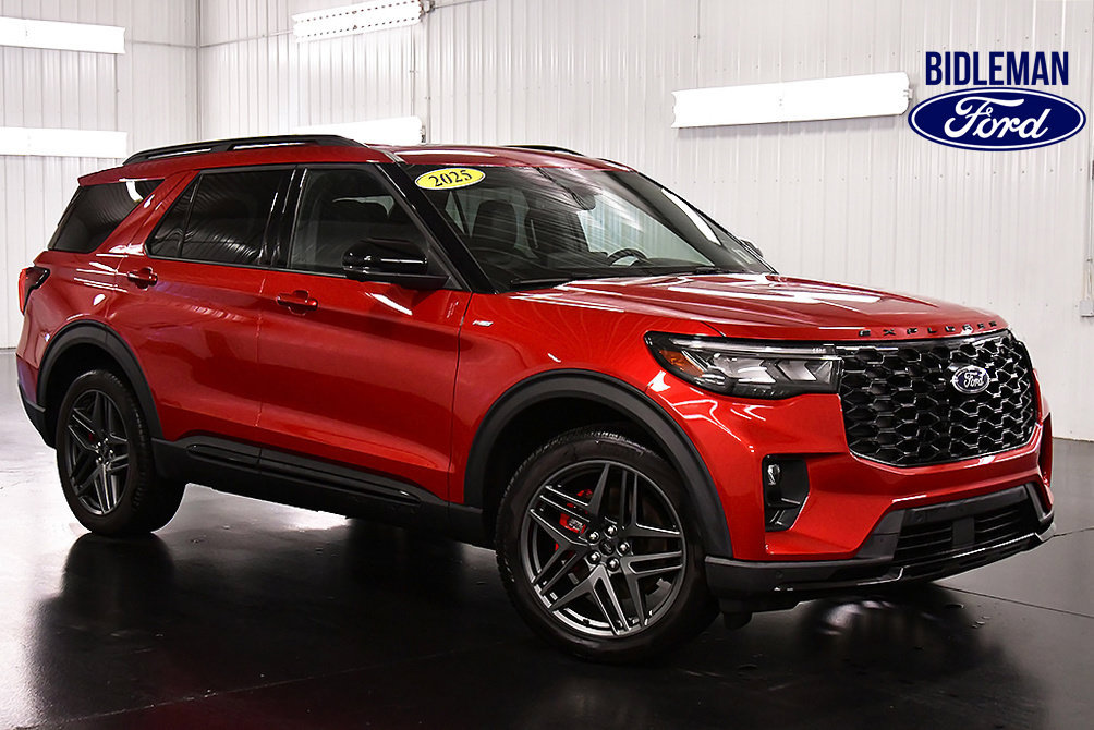 Used 2025 Ford Explorer ST-Line w/ Premium Package AWD/4WD image 1