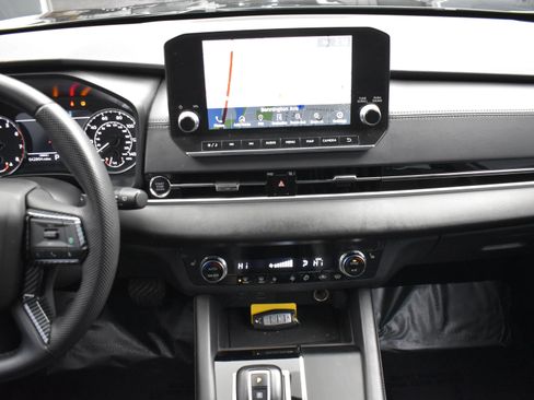 Used 2023 Mitsubishi Outlander SE image 20