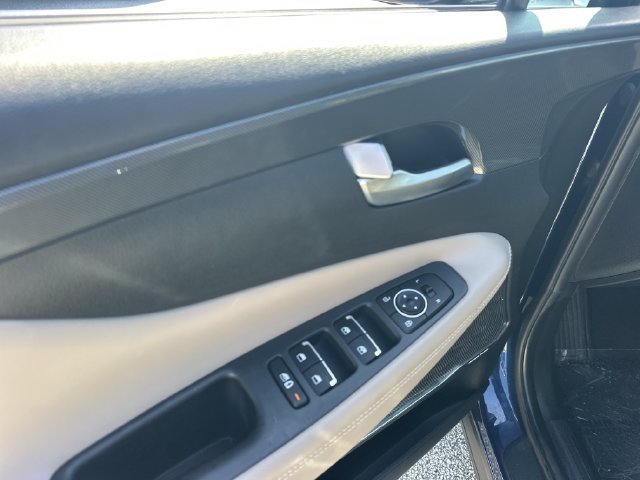 Certified 2023 Hyundai Santa Fe SEL w/ Premium Package FWD image 16