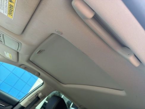 Used 2021 Honda Accord Touring image 13