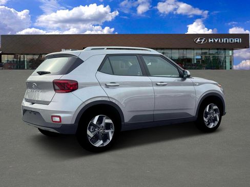New 2026 Hyundai Venue SEL FWD image 8