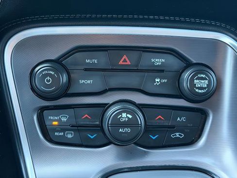 Used 2021 Dodge Challenger SXT image 21