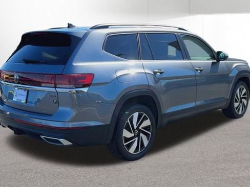 Used 2024 Volkswagen Atlas SE image 9
