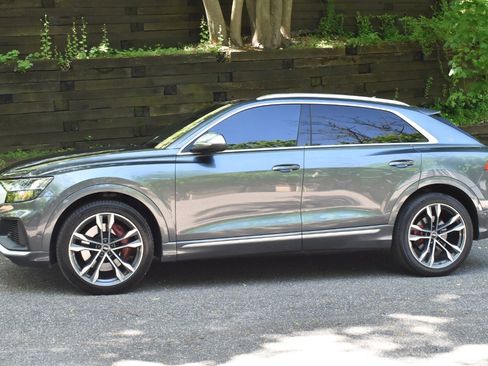 Used 2022 Audi SQ8 Prestige w/ Prestige Package AWD/4WD image 4
