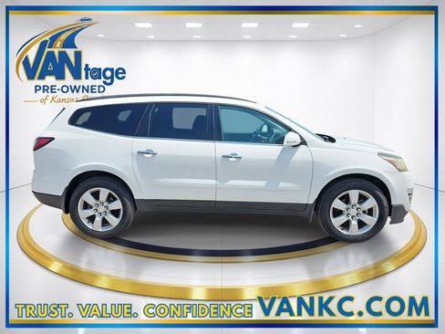 Used 2016 Chevrolet Traverse LT w/ Style and Technology Package AWD/4WD image 5