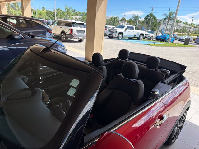 Used 2019 MINI Cooper S FWD image 3