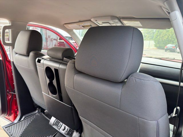 Used 2015 Toyota Tundra SR5 w/ TRD Off Road Package AWD/4WD image 26