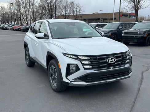 New 2026 Hyundai Tucson Blue SE AWD/4WD image 4
