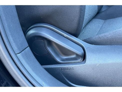 Used 2020 Volkswagen Jetta S w/ Driver Assistance Package image 21