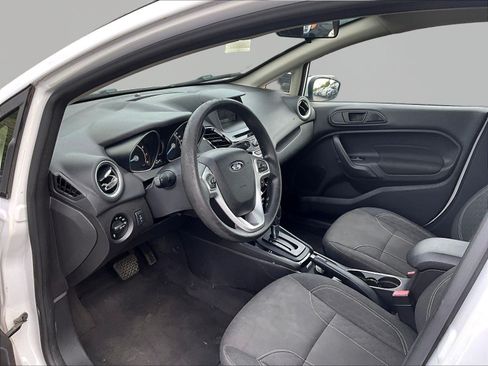 Used 2019 Ford Fiesta SE w/ Equipment Group 201A FWD image 16