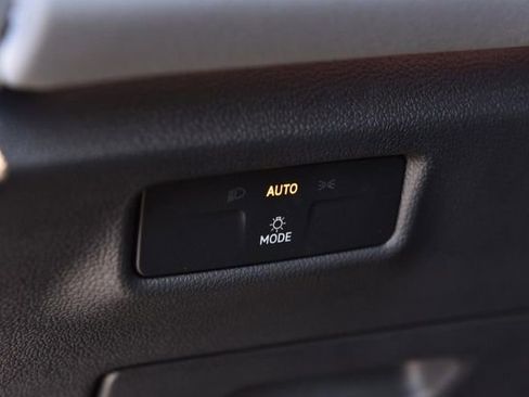 New 2026 Volkswagen Tiguan SE AWD/4WD image 11