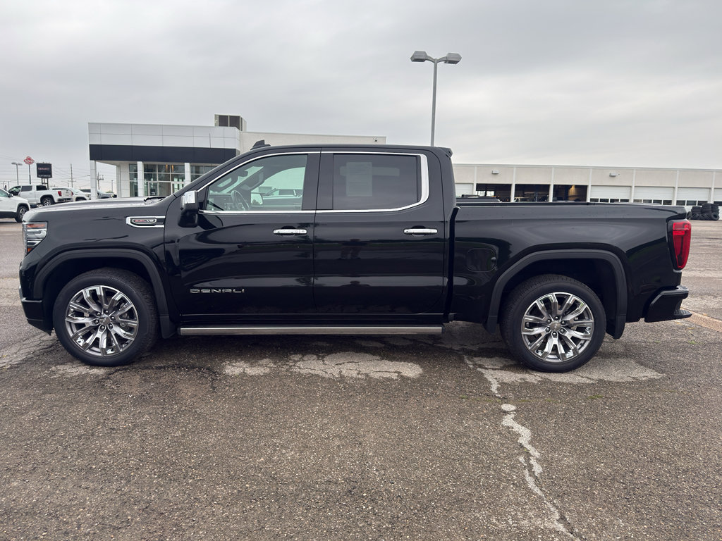 Used 2023 GMC Sierra 1500 Denali AWD/4WD image 1