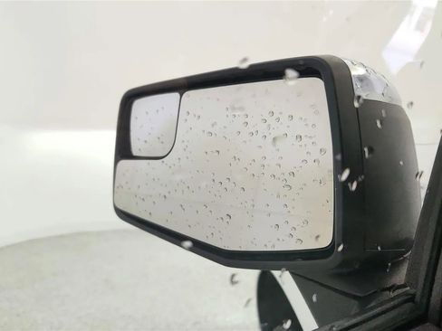 Used 2024 Chevrolet Silverado 1500 LT image 23