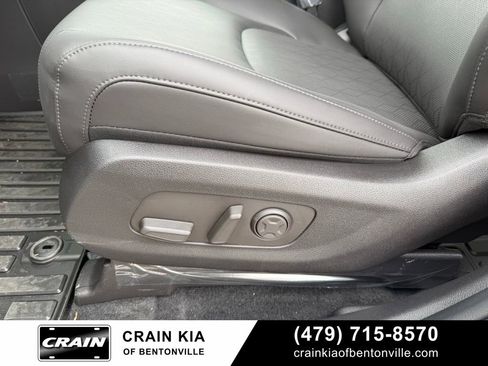 New 2026 Kia Carnival FWD image 12