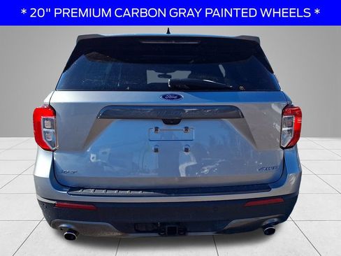 Used 2022 Ford Explorer XLT w/ Equipment Group 202A image 4