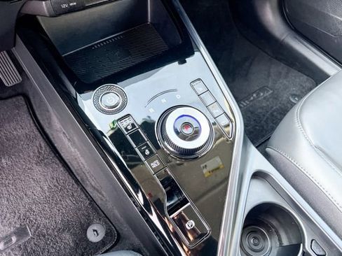 Certified 2024 Kia Niro Wind w/ Wind Preserve Package image 20