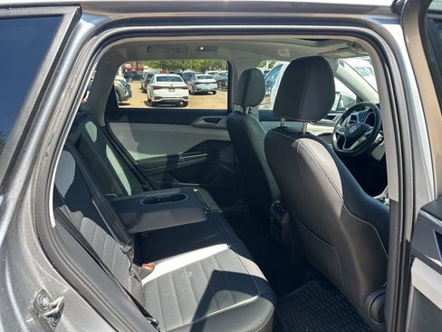 Used 2025 Volkswagen Taos SEL w/ Black Wheel Plus Package image 15