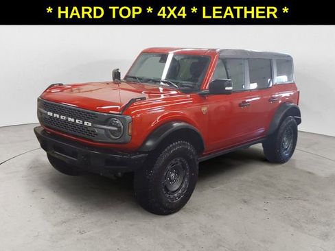 Used 2024 Ford Bronco Badlands image 1