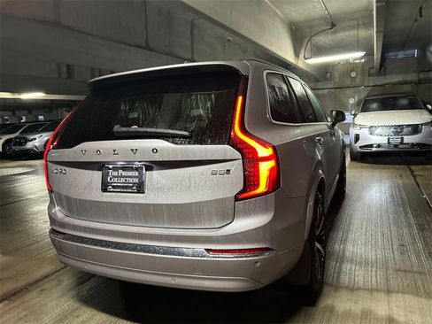 New 2026 Volvo XC90 B5 Core w/ Protection Package image 2