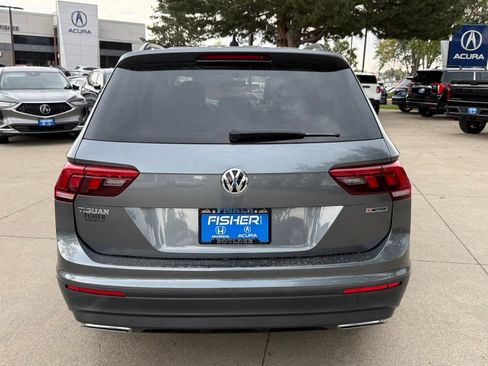 Used 2020 Volkswagen Tiguan S w/ 3rd Row Seat Package AWD/4WD image 5