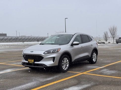 Used 2020 Ford Escape SE image 34