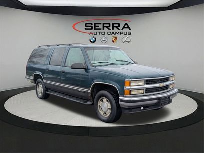 Used 1999 Chevrolet Suburban 4WD w/ Preferred Equipment Group 3