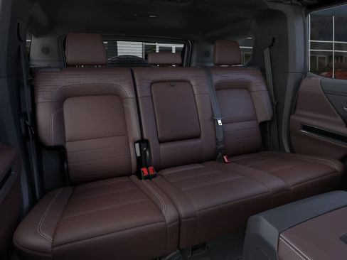 New 2026 GMC Hummer EV SUV w/ LPO, Sport Package AWD/4WD image 17